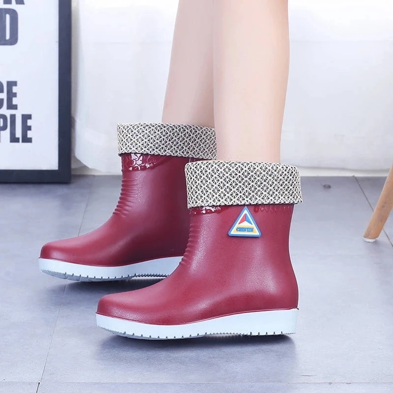 
Solid reputation PVC material outdoor working rain shoes women with cheapest price 