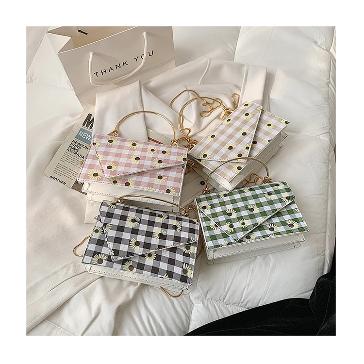 

Women Summer Small Daisy Crossbody Bags Fashion Metal Handle Small Square Handbags Contrast Checkered Shoulder Bags Flowers Tote