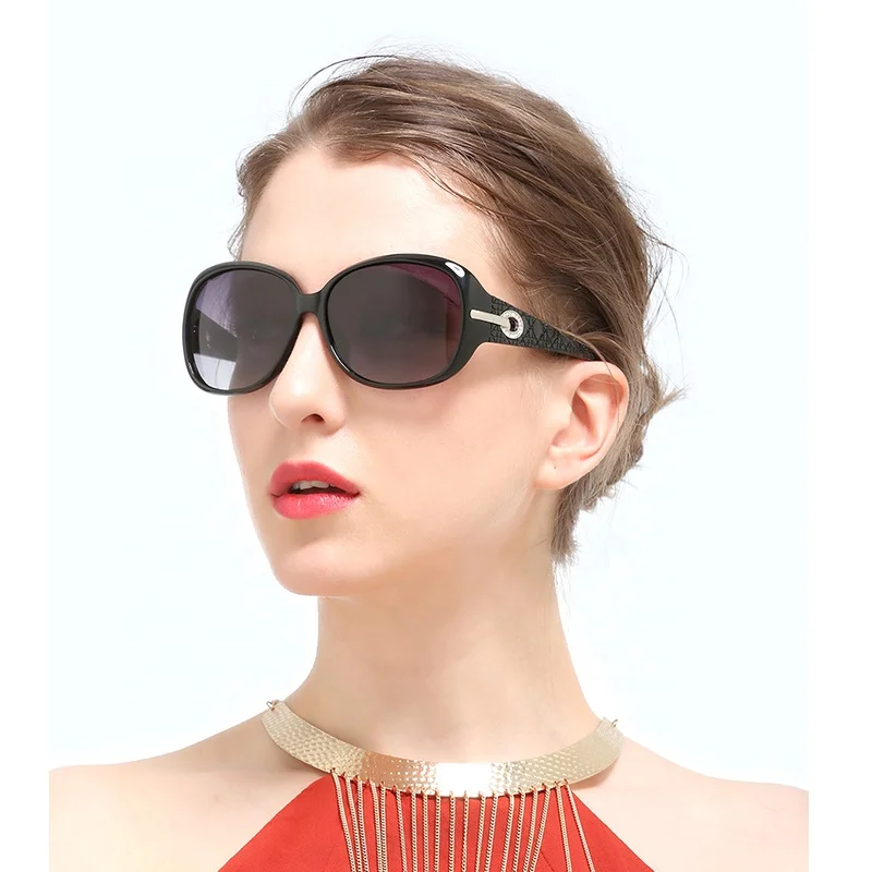 

Xiamen Manufacturers wholesale ladies oversized polarized sun glasses classic fashion diamond driving sunglasses