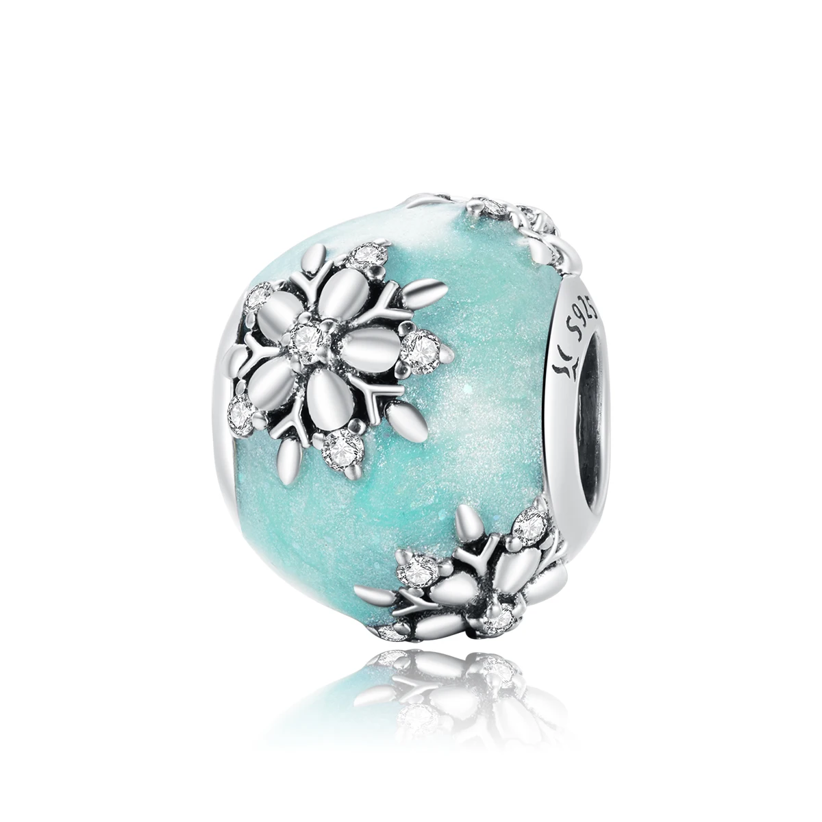 

Wholesale 925 Silver Bead Cubic Zirconia Snowflake Charm for Bracelet
