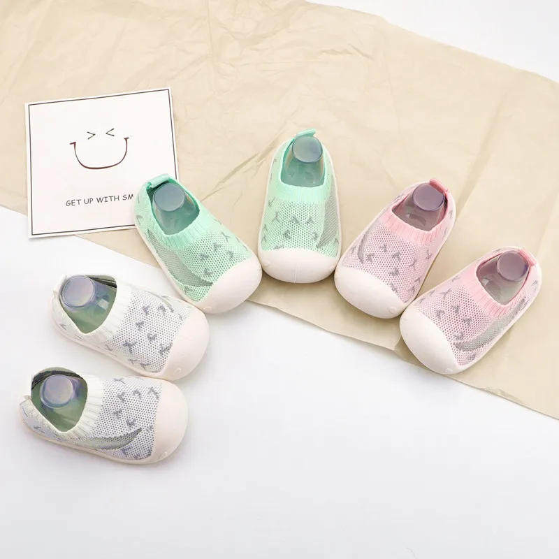 

XIANGHUI simple embroidered low cut baby sock anti slip sock shoes for boys girls