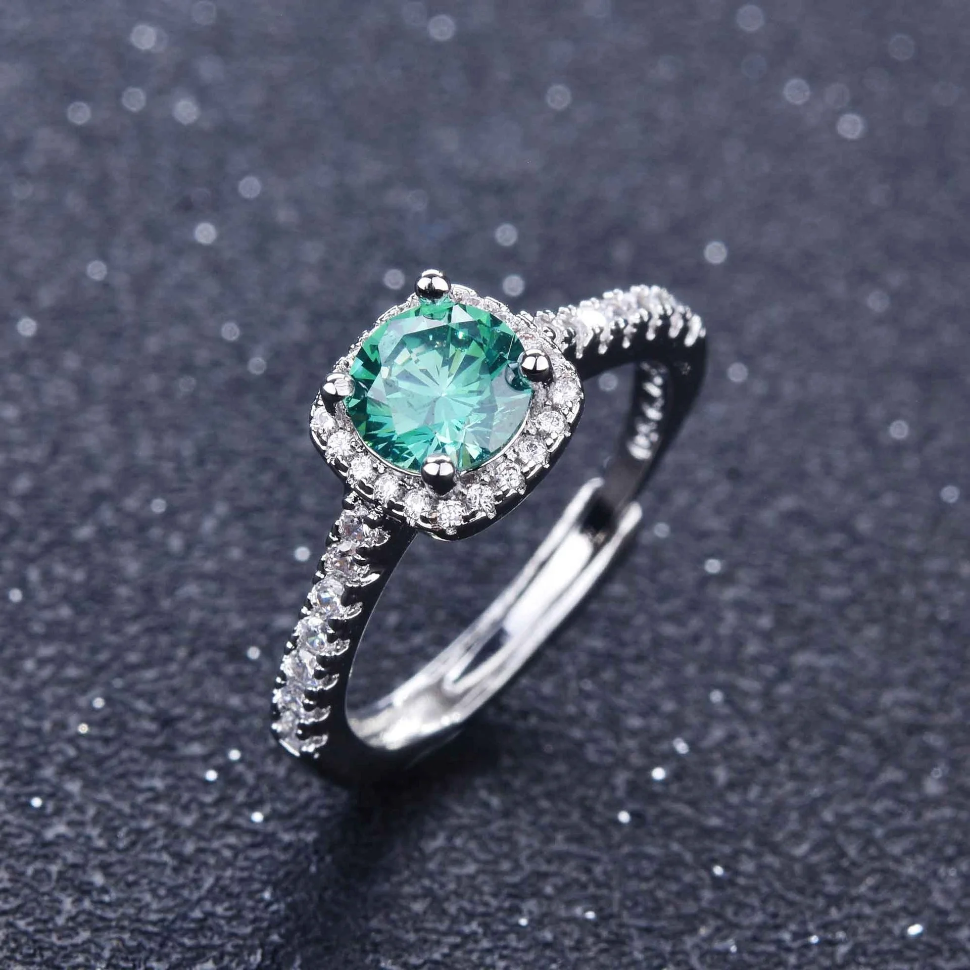 

Simple Female Inlay Small White Zircon Green Stone Ring Silver Color Love Wedding Ring Fashion Promise Engagement Ring For Women