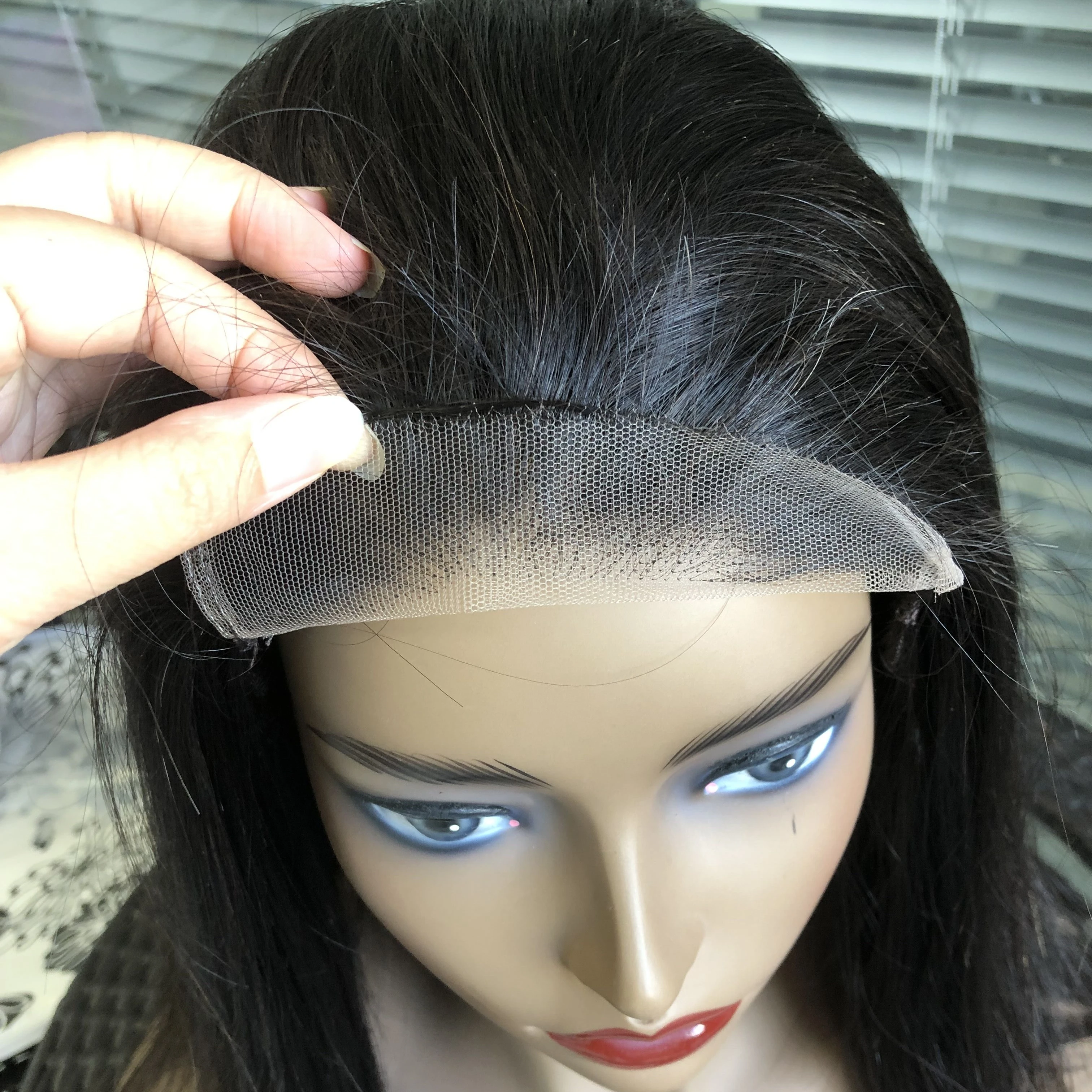 

100% Natural Human Hair Lace Wigs Wholesale Virgin Cuticle Aligned Hair Straight Swiss Transparent HD Lace 4x4 5x5 Closure Wig