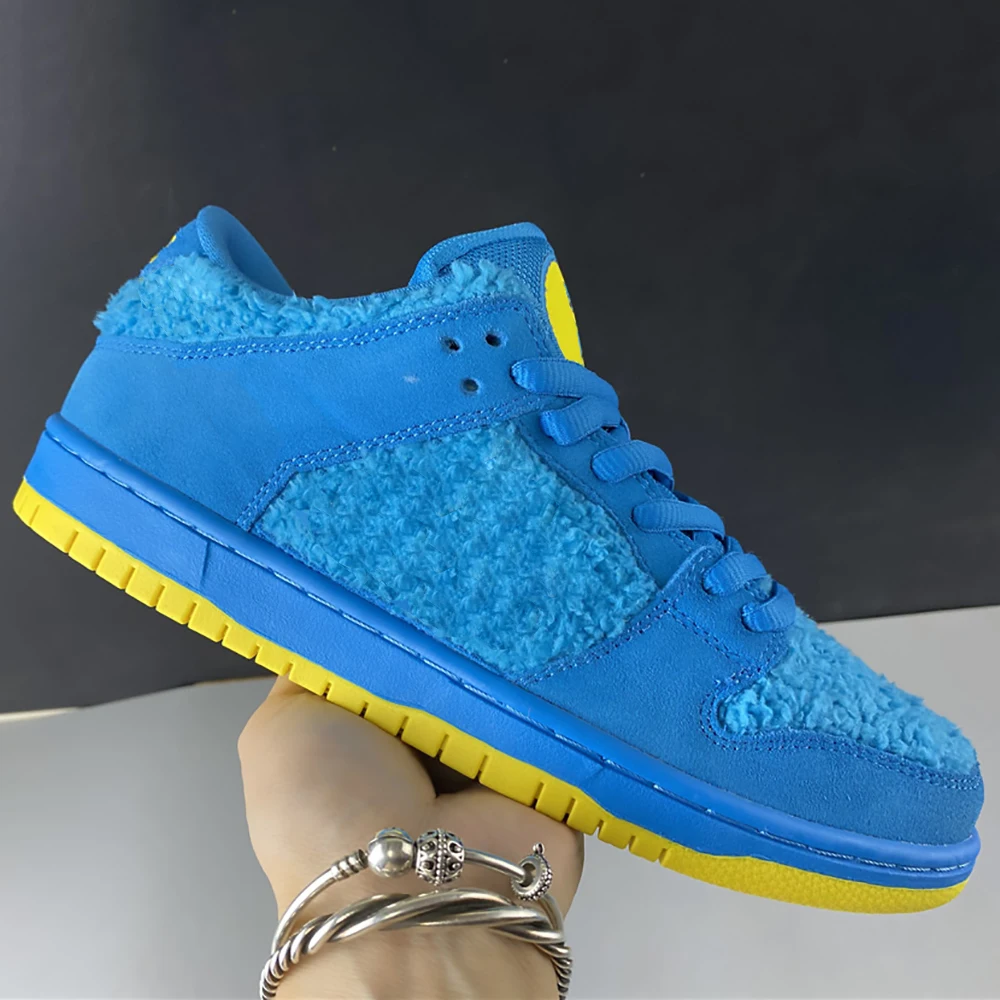 

Wholesales low cut Grateful Dead Dunks small Bears pink blue basketball shoes Suede upper durable bottom sports running shoes