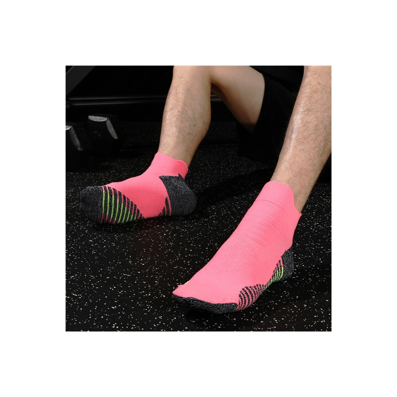 

XR-0064 Men's Anti Odor Quick-Dry Cushion Low-Cut Compression Running Socks, Custom color
