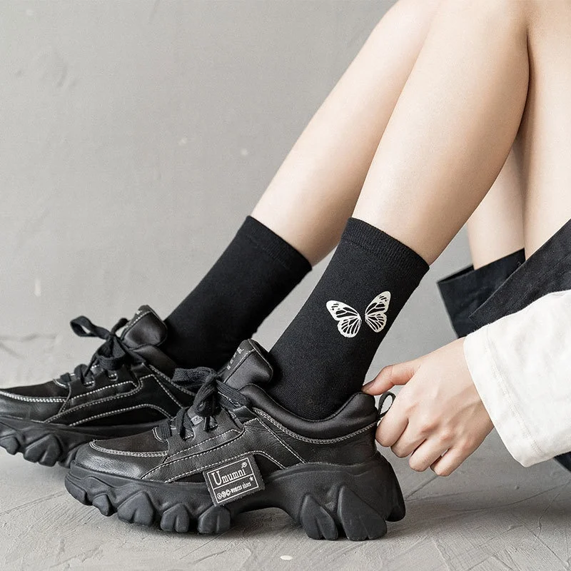 

Autumn and winter tube socks black female butterfly luminous socks