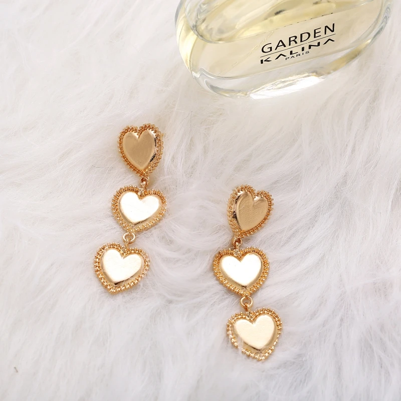 

5609 Fashion Elegant Earrings Newest Design Personalized Fashion Love heart Earrings Heart Shape Earrings