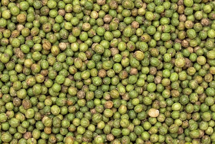 peppercorn green leaf