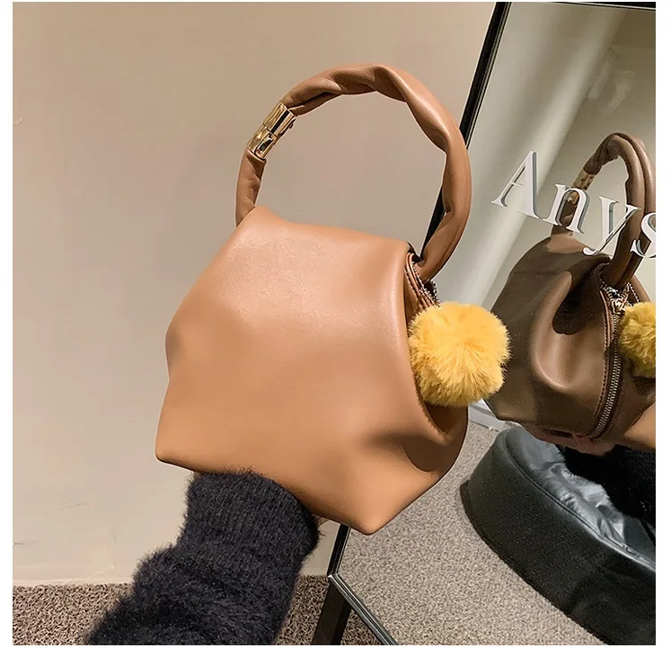 

Latest Fashion Females Hand Bags Luxury Handbags Popular Design Purses For Young Woman ladies shoulder hand bags for females