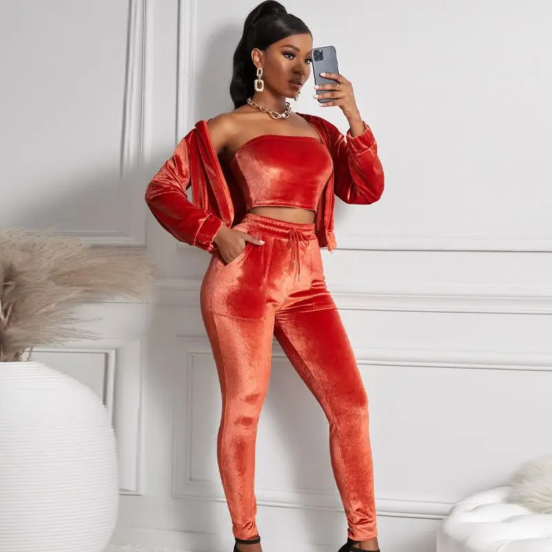 

2021 Fall Clothing 3 Piece Long Sleeve Cropped Top And Sweatpants Set Jogging Suits Women Zipper Hoodies Velour Velvet Tracksuit