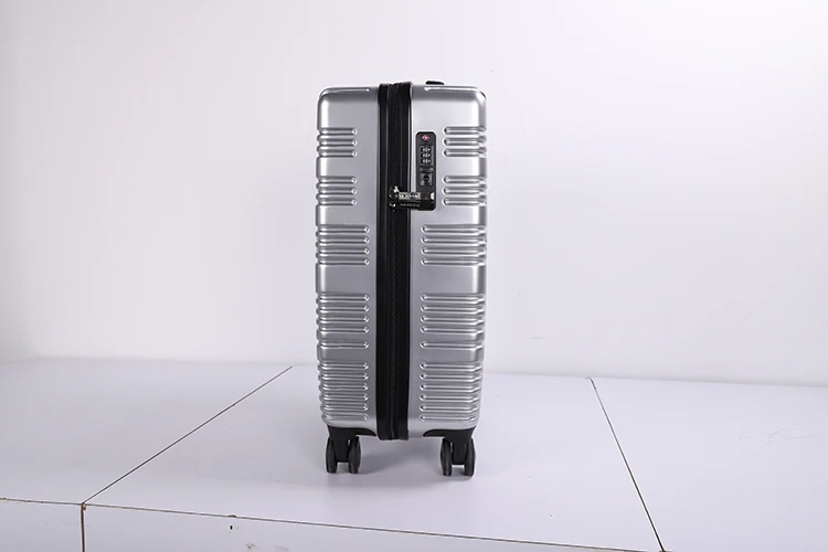 
newcom 2019 new product power bank luggage with TSA lock 