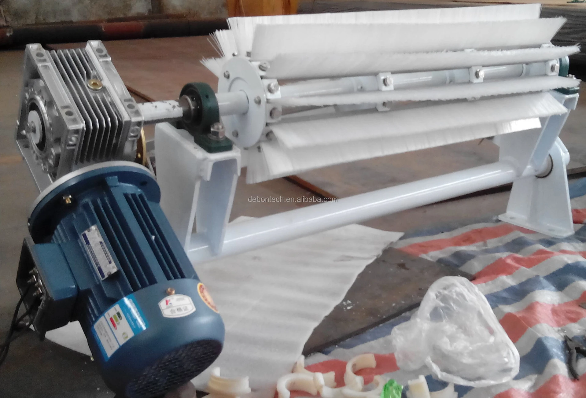 Industrial nylon bristles spiral rotary brushes roller for conveyor belt cleaning industrial rotary brushes conveyor belt cleaning brush brush belt cleaner for conveyor .jpg