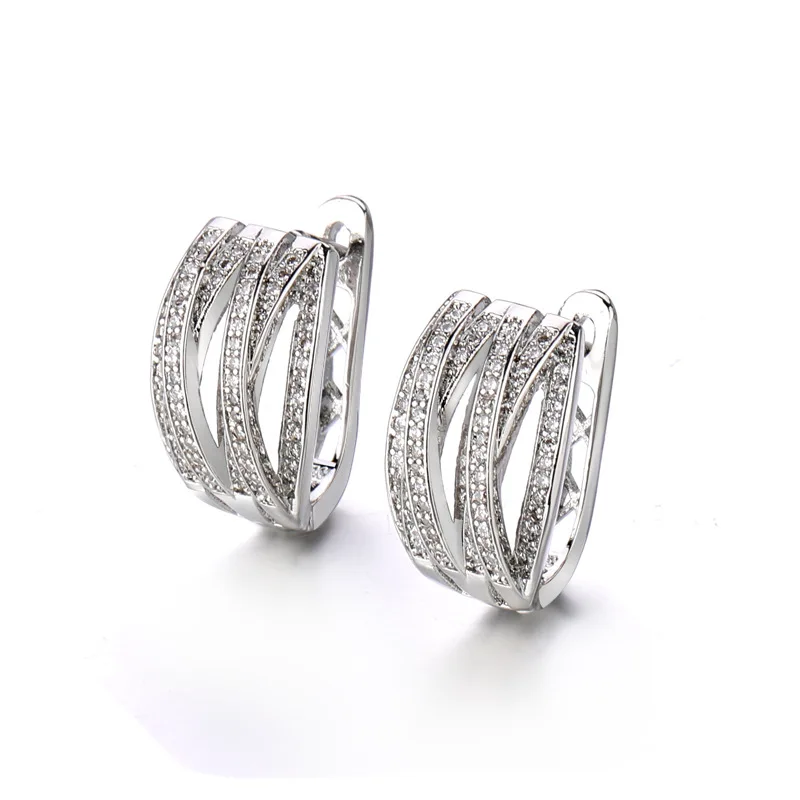 

The new hyperbole spring 2021 diamond ethnic tiered vintage earrings
