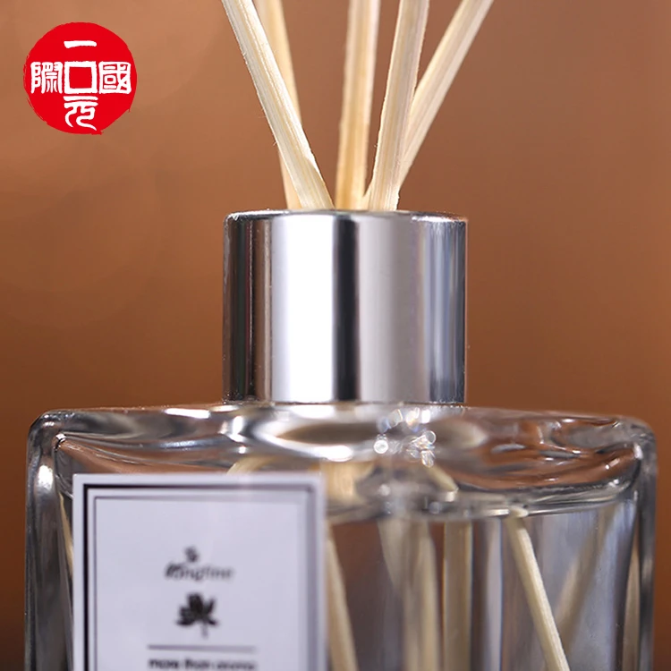 

2021 customized low moq sweet smell lavender scented diffuser with aromatherapy stick