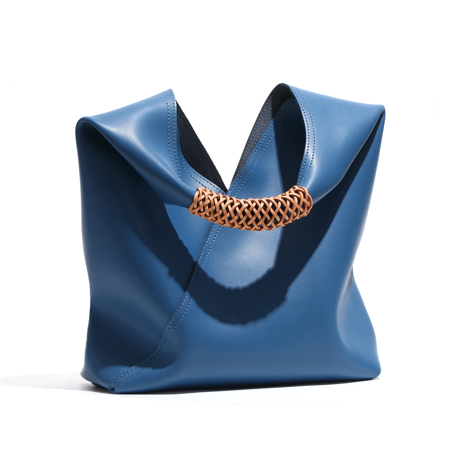 

2021 Braided Handle Women Handbags Soft Cowhide Leather Bucket Bag Fashion Bolsas Large Capacity Tote Bag, Black, caramel, yellow, blue
