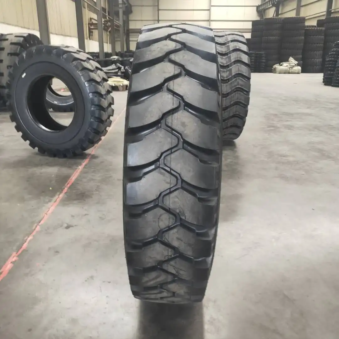 Wide Body Dump Truck Tyres For Engineering Mines 14.0024 1400r25 Made