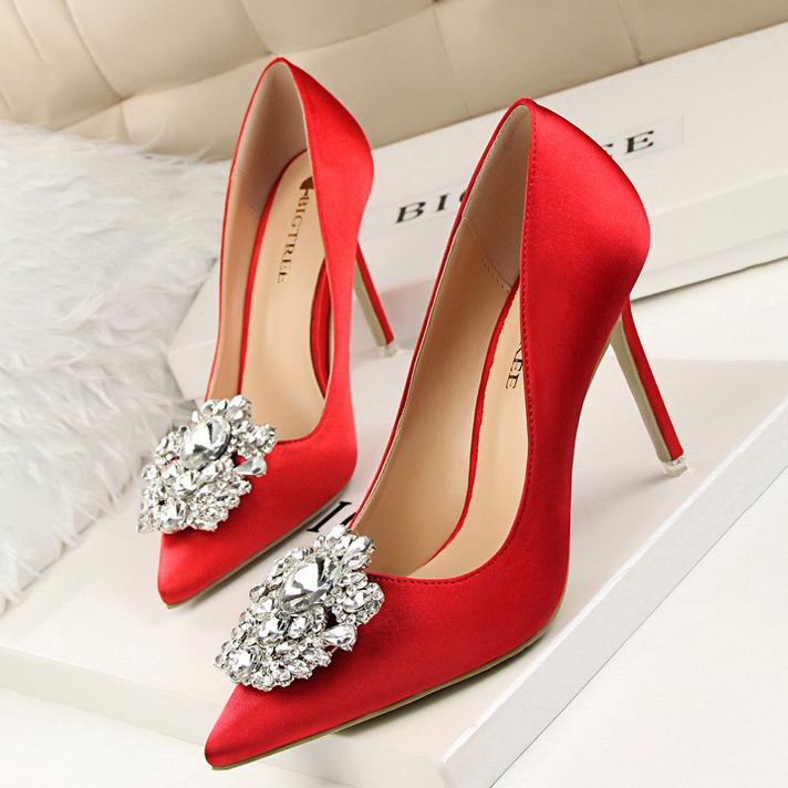 

Versatile Fashion Rhinestone Pointed Toe Women High Heel Shoes Sexy Heels For Ladies -PT, Red,green,black,pink,silvery,gray,golden