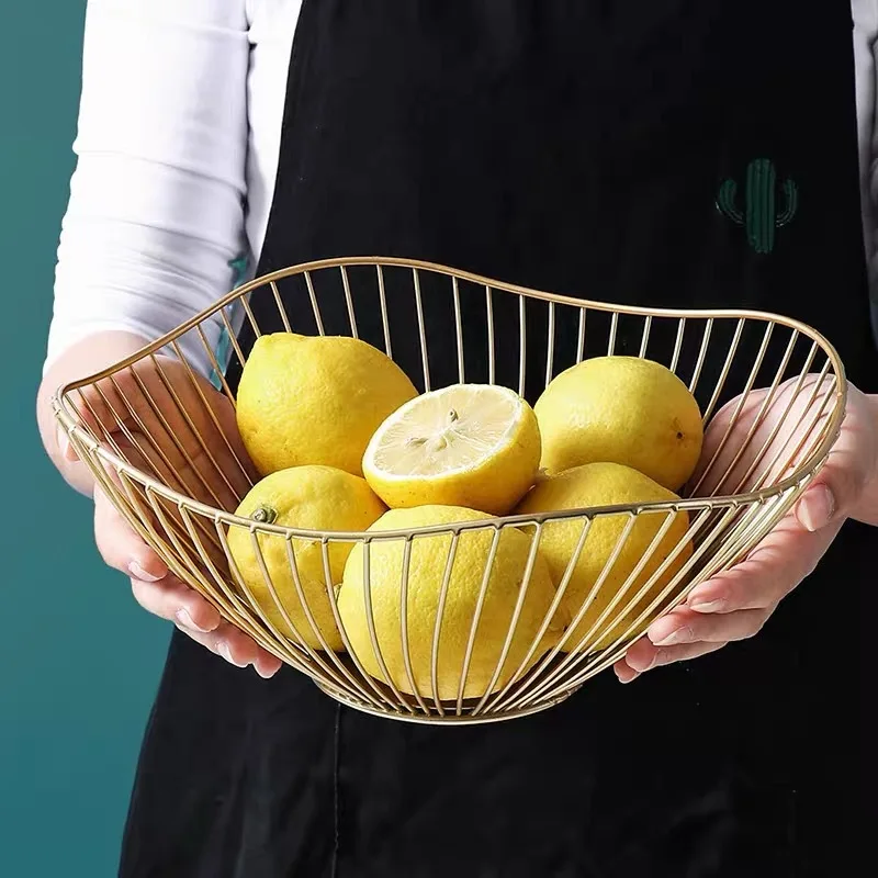 

Simple wrought iron fruit basket Nordic modern home living room fruit plate Snacks creative fruit bowl storage basket