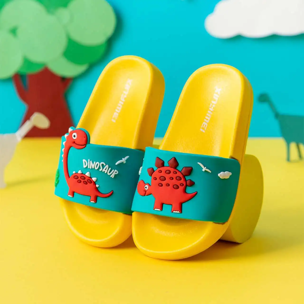 

2020 summer new dinosaur slippers men and women 2-6 years old children sandals cartoon cute antiskid wholesale