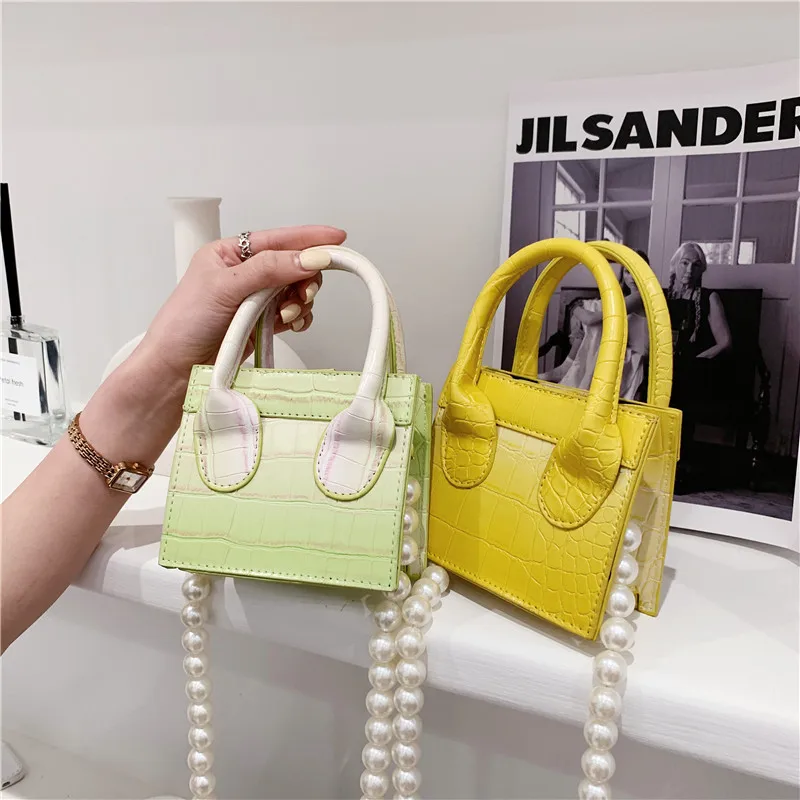 

2021 New Trendy Fashion Crocodile Pattern Purse Pearl One-shoulder Armpit Handbag Small Clutch Purses with Pearl Chain, As picture