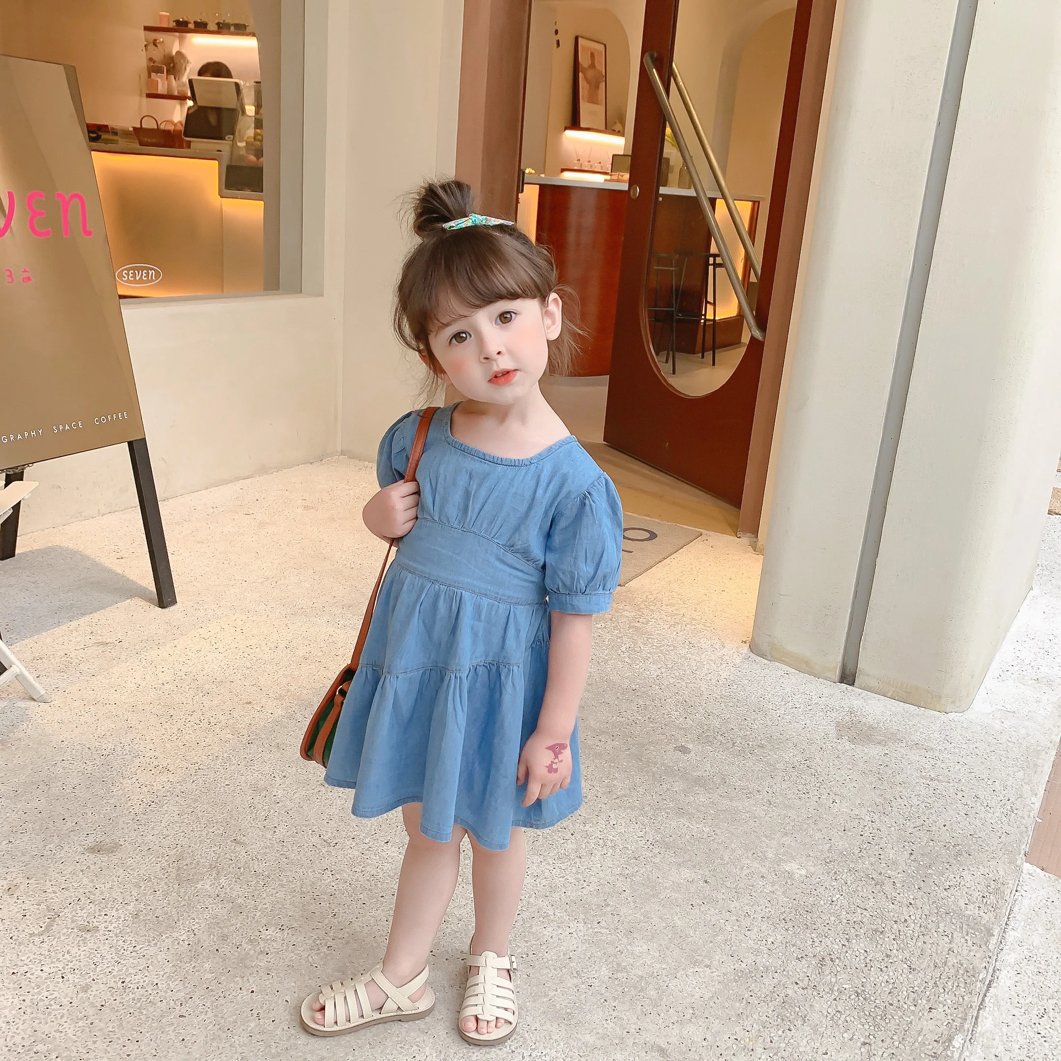 

Children clothing wholesale 2021 summer new knee-length girl denim vest square collar blue kids denim dress