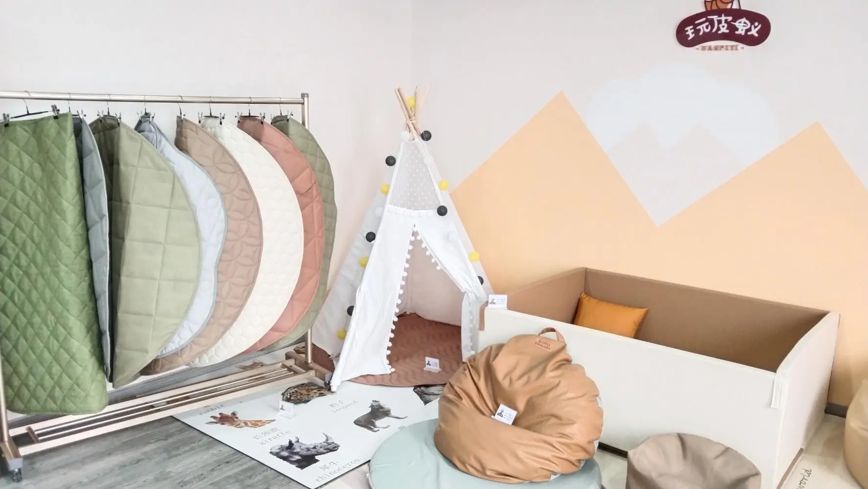 Multicolored Foam Flooring Tiles Interlocking Eva Foam Padding Non