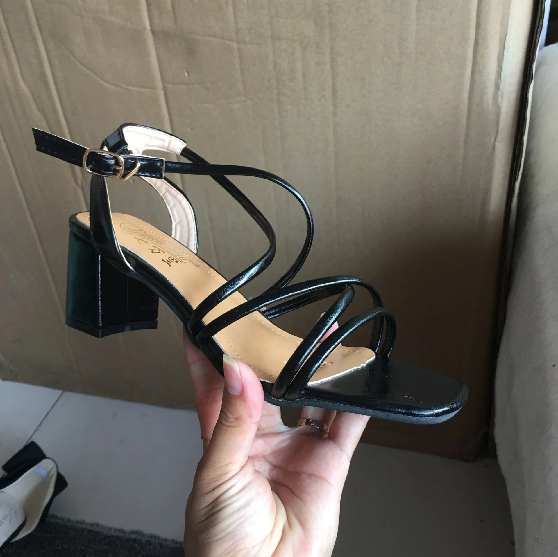 

large quanty in stock with cheap price ladies shoes and sandals stocklot, As pictures