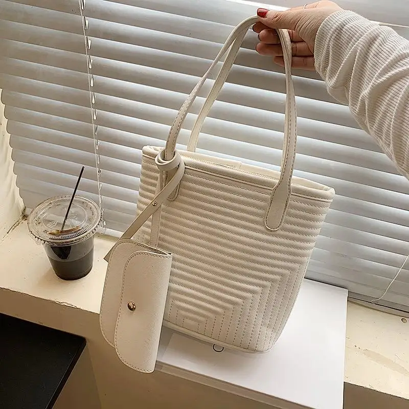 

Wholesale summer natural raffia straw bag straw beach tote bag