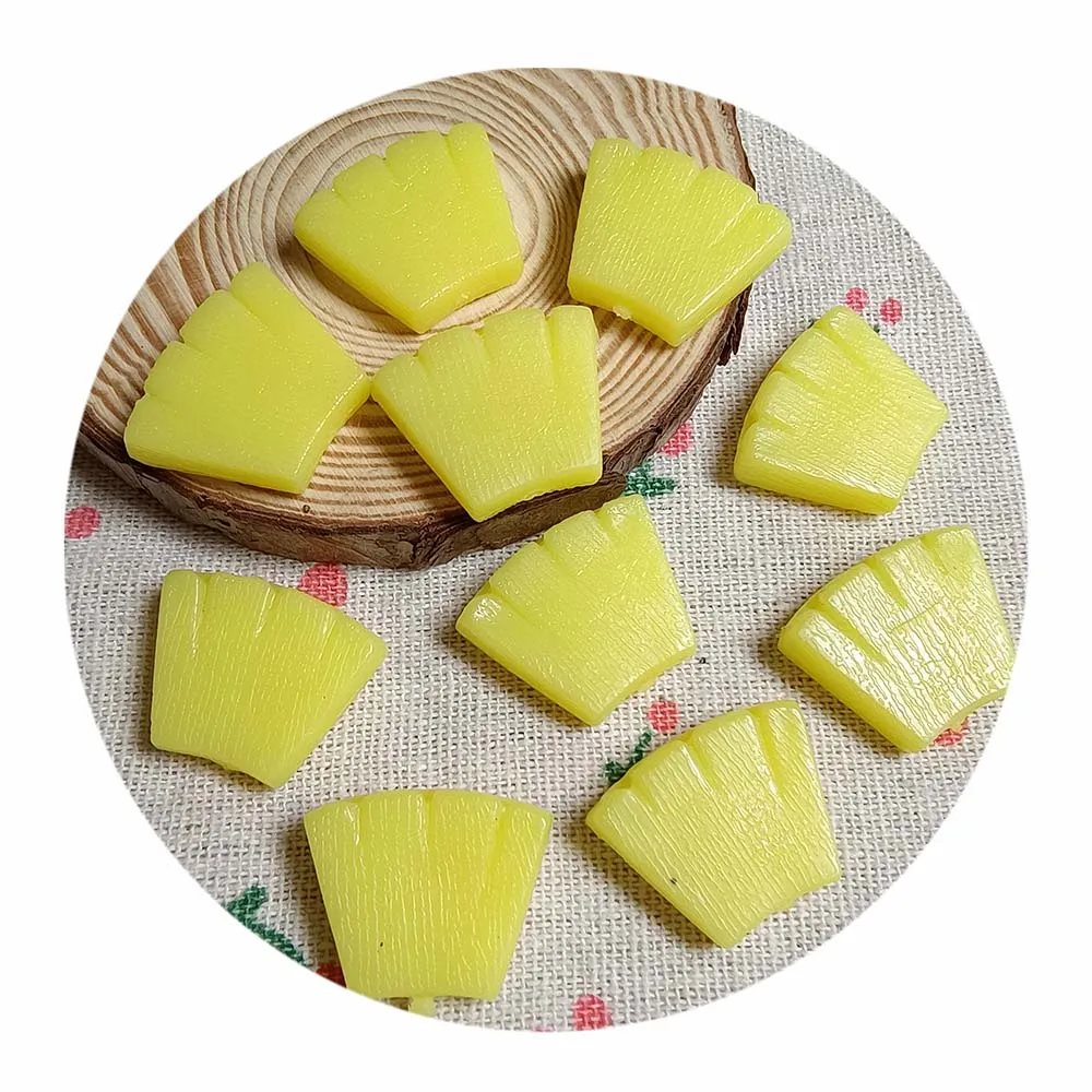 Bulk 100Pcs/Lot 24*20MM 3D Mini Artificial Pineapple Slices Plastic Pineapple Fruit Cabochons for Kitchen Room Party Decoration