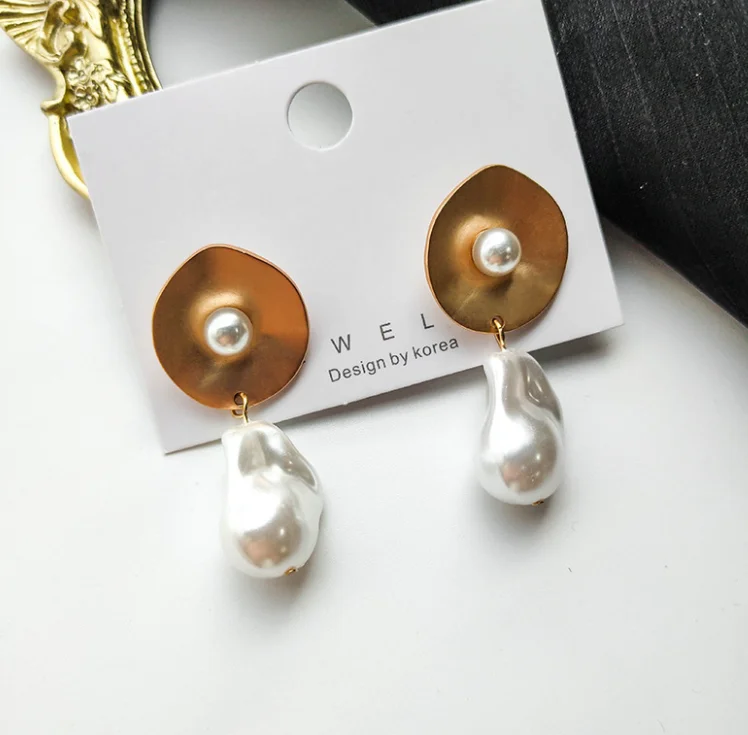 

French Retro Design Baroque Irregular Pearl Pendant Earrings For Women Metal Daily Jewelry, Gold