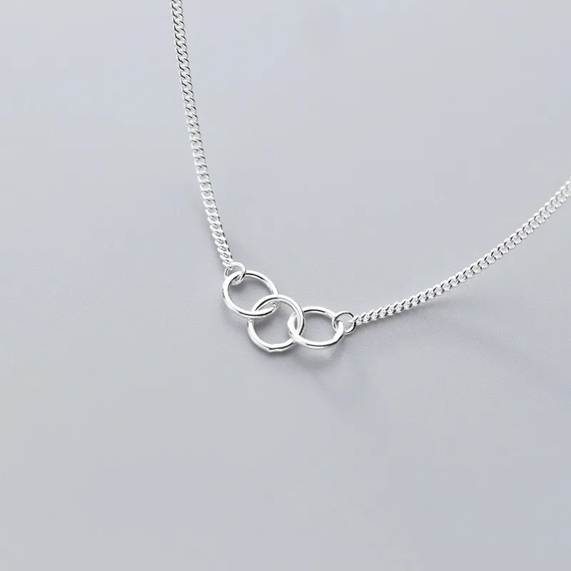 

Simple Fashion S925 Sterling Silver Three Interlocked Rings Necklace Silver Hollow Circle Necklace