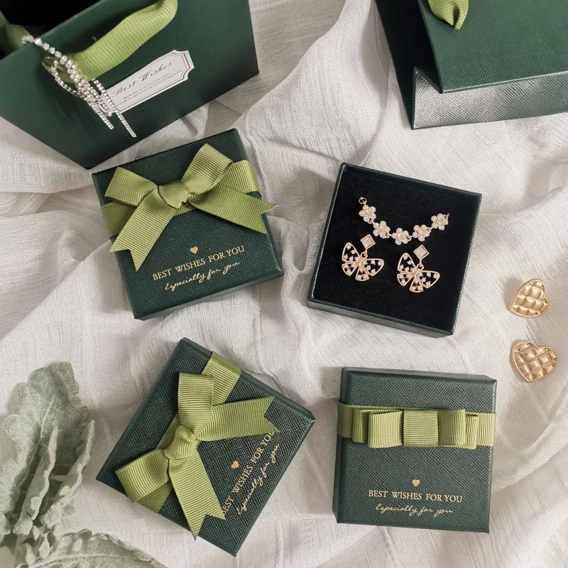 

2023 Bowknot Green Jewelry Box Custom Logo Paper Packing Box Ring Necklace Bracelet Earring Jewelry Packaging Box Handbag