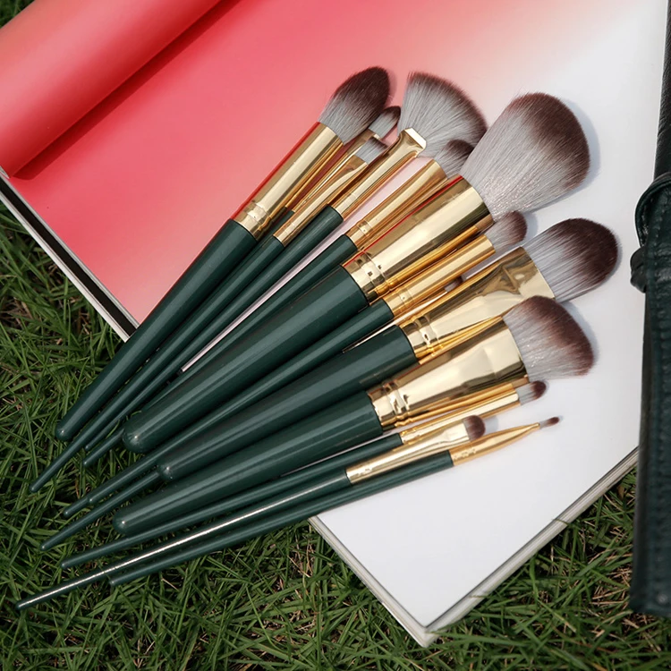 

Green Cloud Beauty Set Of Brushes Professional Cleaner 14 Piece High Quality Makeup Brush Set, Green or can be customized