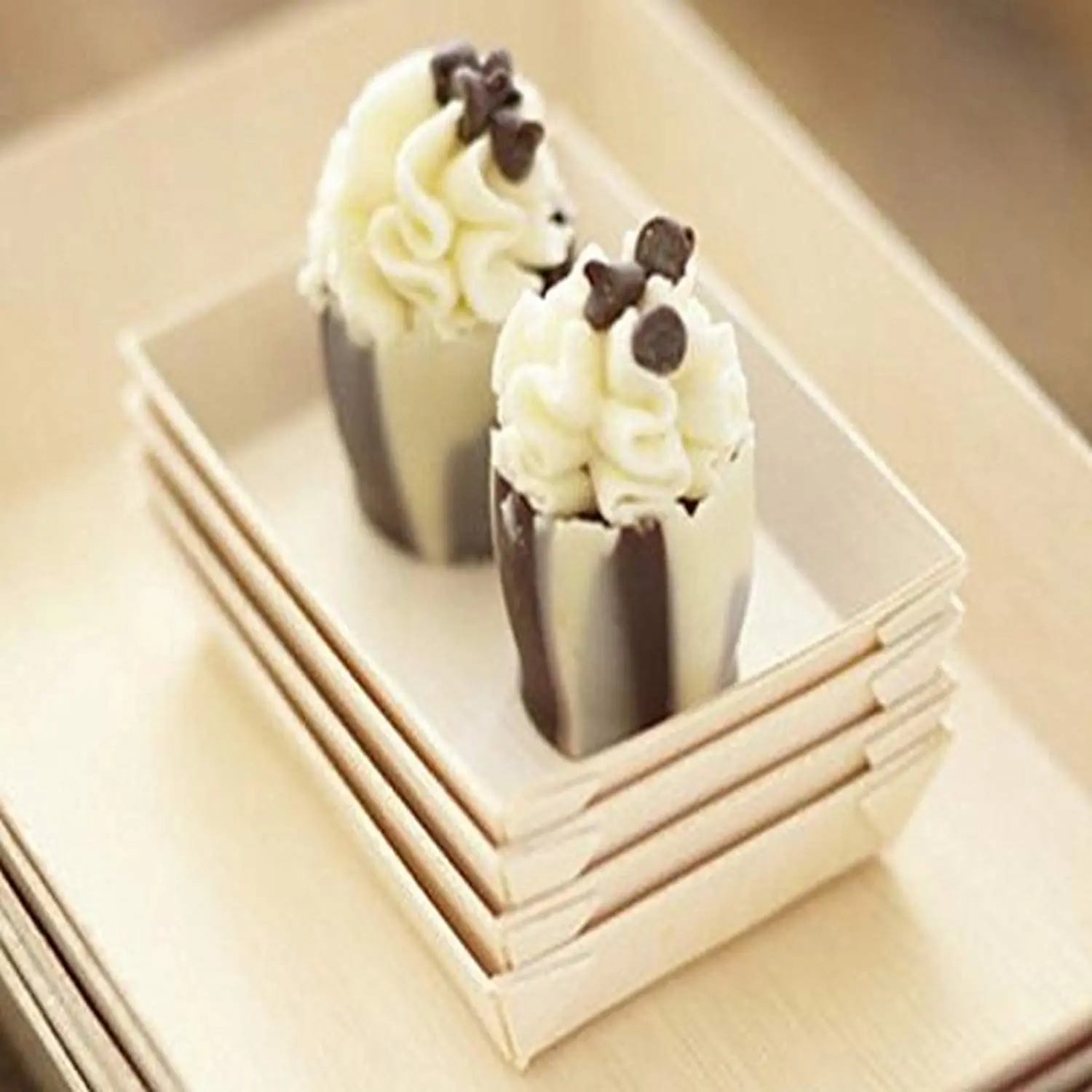 
Rectangle Disposable Water Proof and Liquid Proof Fixed Side Poplar Wood To-go Box with Lid 