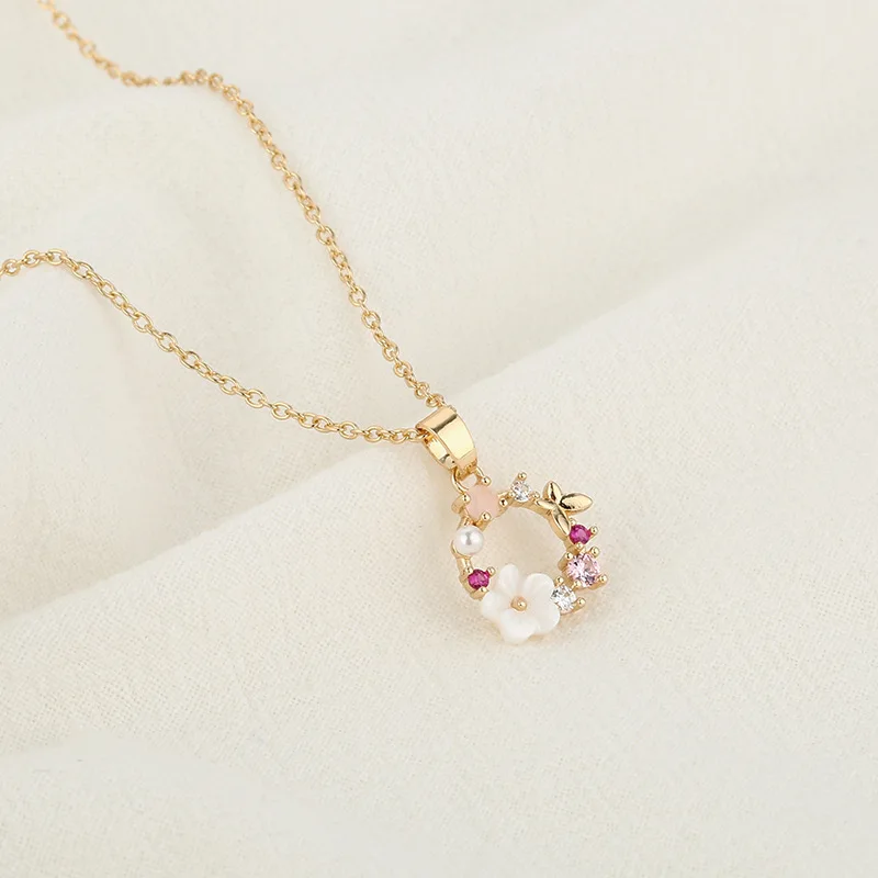 

Fashion Creative Butterfly Flowers Necklace Zircon Crystal Pearl Shell Garland Women Pendant Necklace