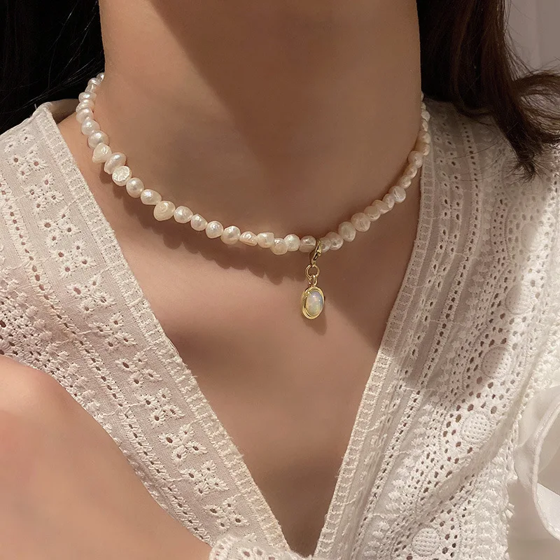 

Hot Selling Chunky Beaded Pearl Chain Choker Necklace Splendid Sapphire Opal Cat Eye Stone Pendant Necklace