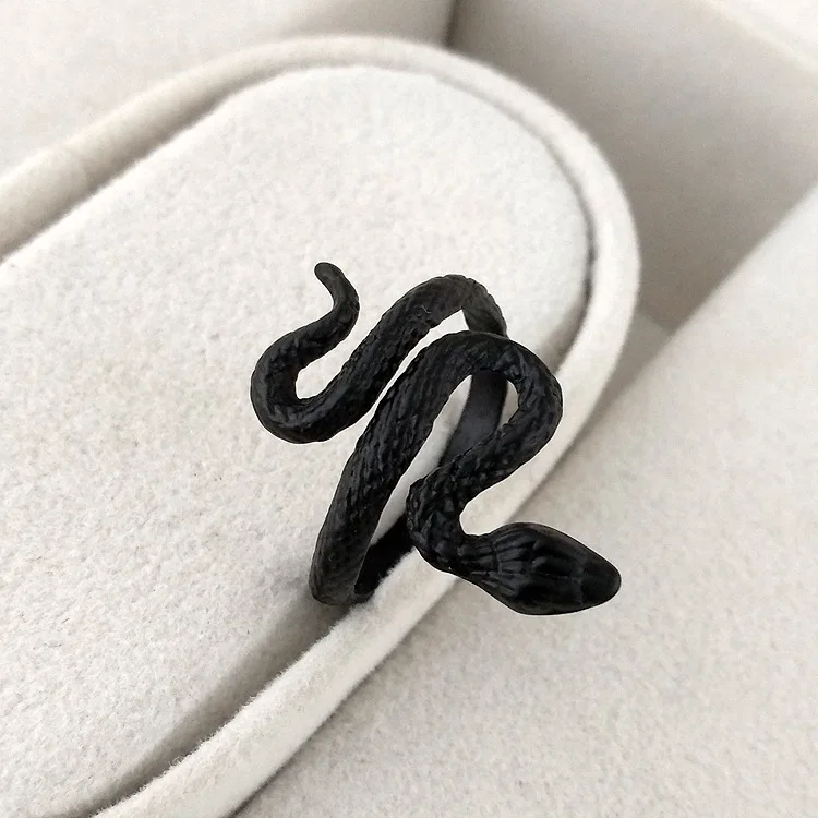 

2020 Newest Vintage Gothic Style Black Color Alloy Snake Ring Retro Punk Adjustable Opening Ring