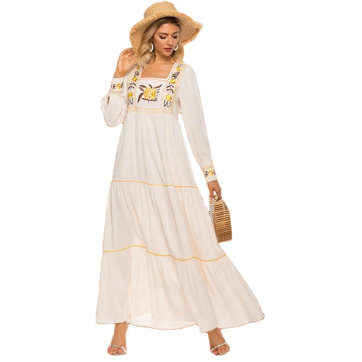 

Fashion Plus Size Women's Embroidered Pleated Bohemian Long Skirt Arab Muslim Robe Muslim Long Sleeve Maxi Dress, As shown