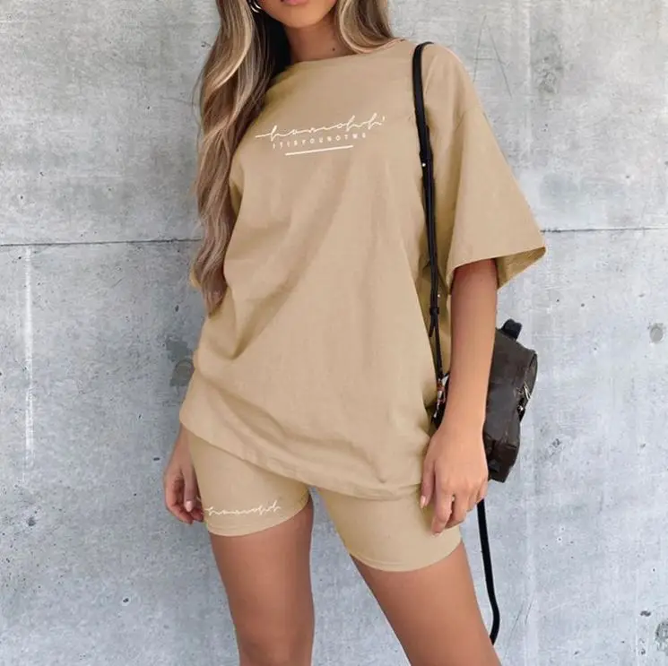 

Wholesale Summer Two Piece Short Set Girls T Shirts Ladies Oversized T-Shirt For Women Shirt And Shorts Set Summer Shorts Set