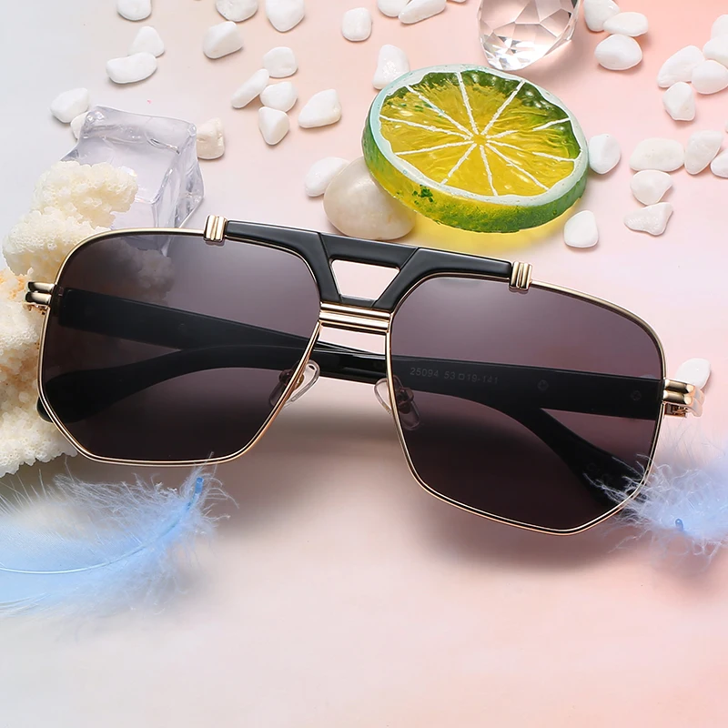 

2021 Latest Metal Frame Custom Retro Big Frame Fashion Sunglasses Glasses