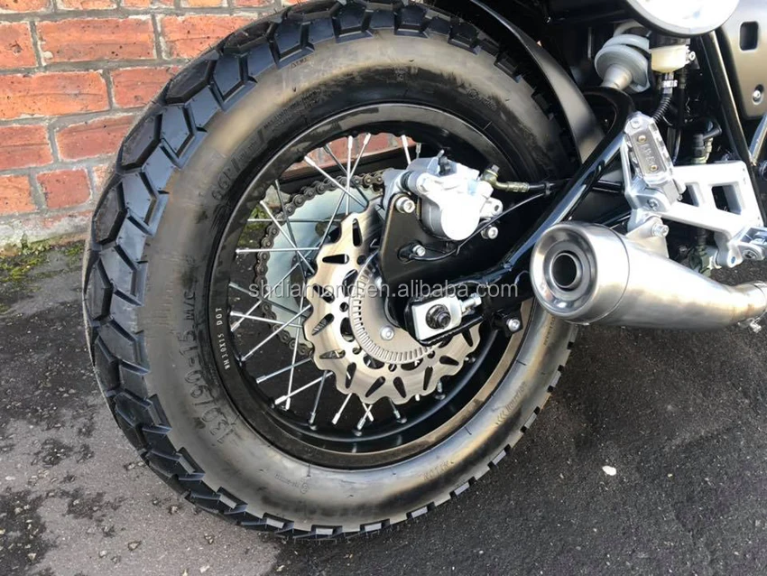 NADIA BLK RR DISC.jpg