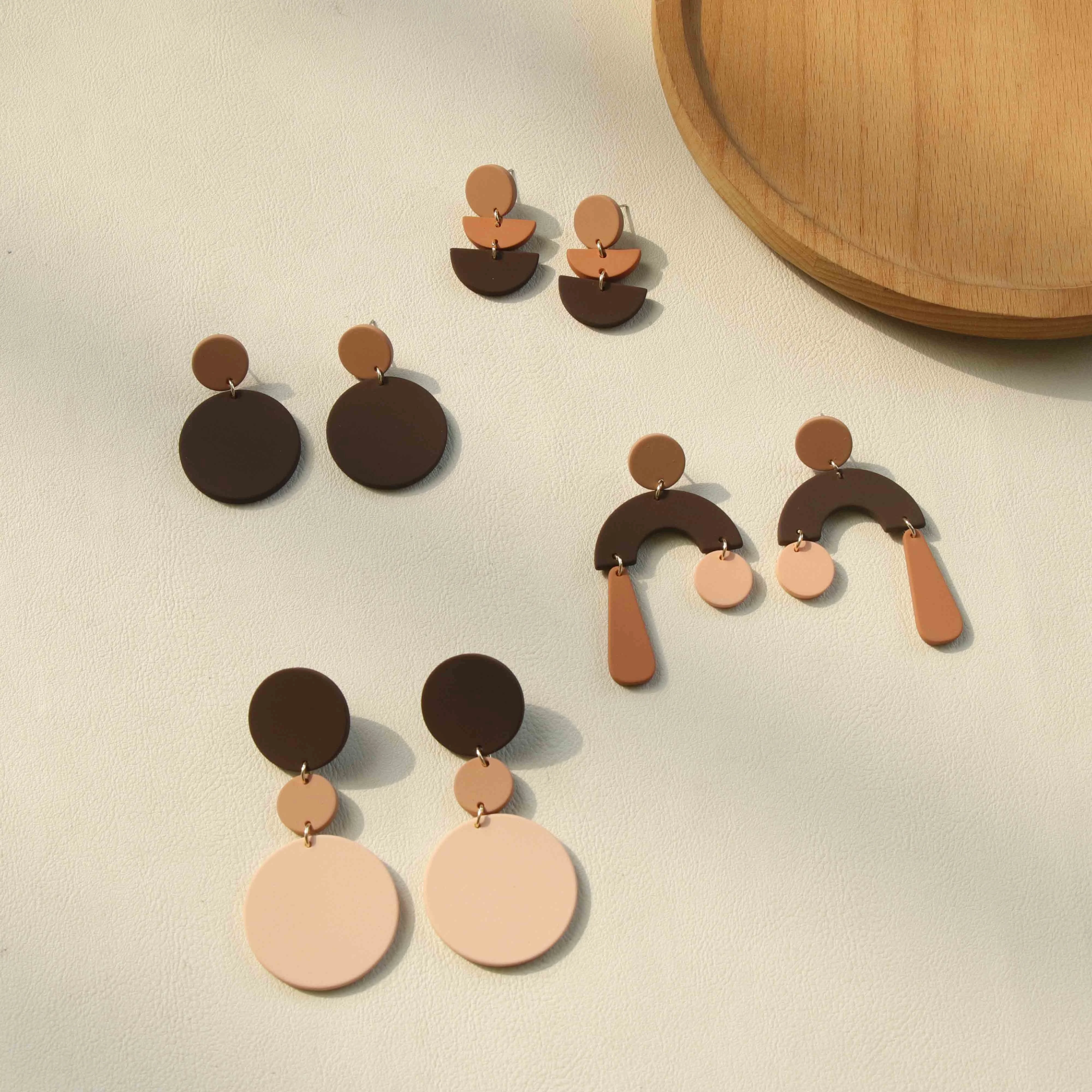 

OUYE irregular women brown acrylic earrings wholesale jewelry cute heart acetate acrylic new fashion geometric earrings 2022, Pink