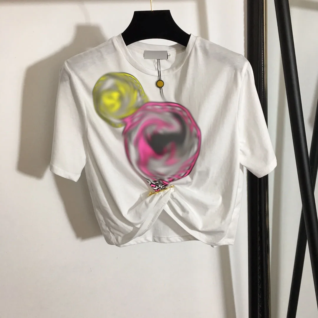 

2021 luxury brand T-shirt for women V family new Medusa retro portrait print pin waist to show the short T-shirt