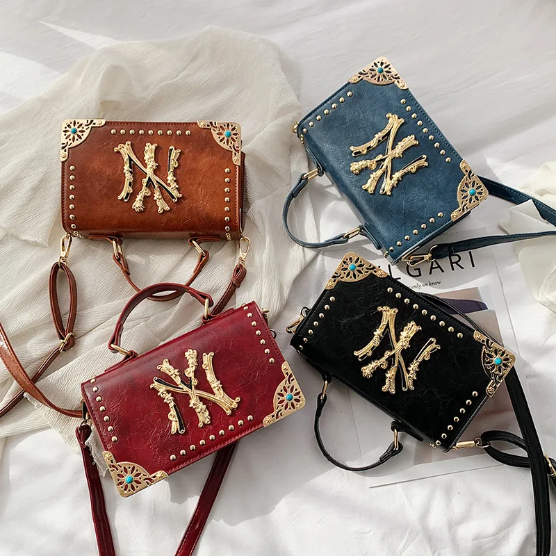 

Fashion Square Bag Women Shoulder Hand Bags 2021 New Famous Brands Designer Vintage Purses and Handbags Totes Flap Rivets Bolsa