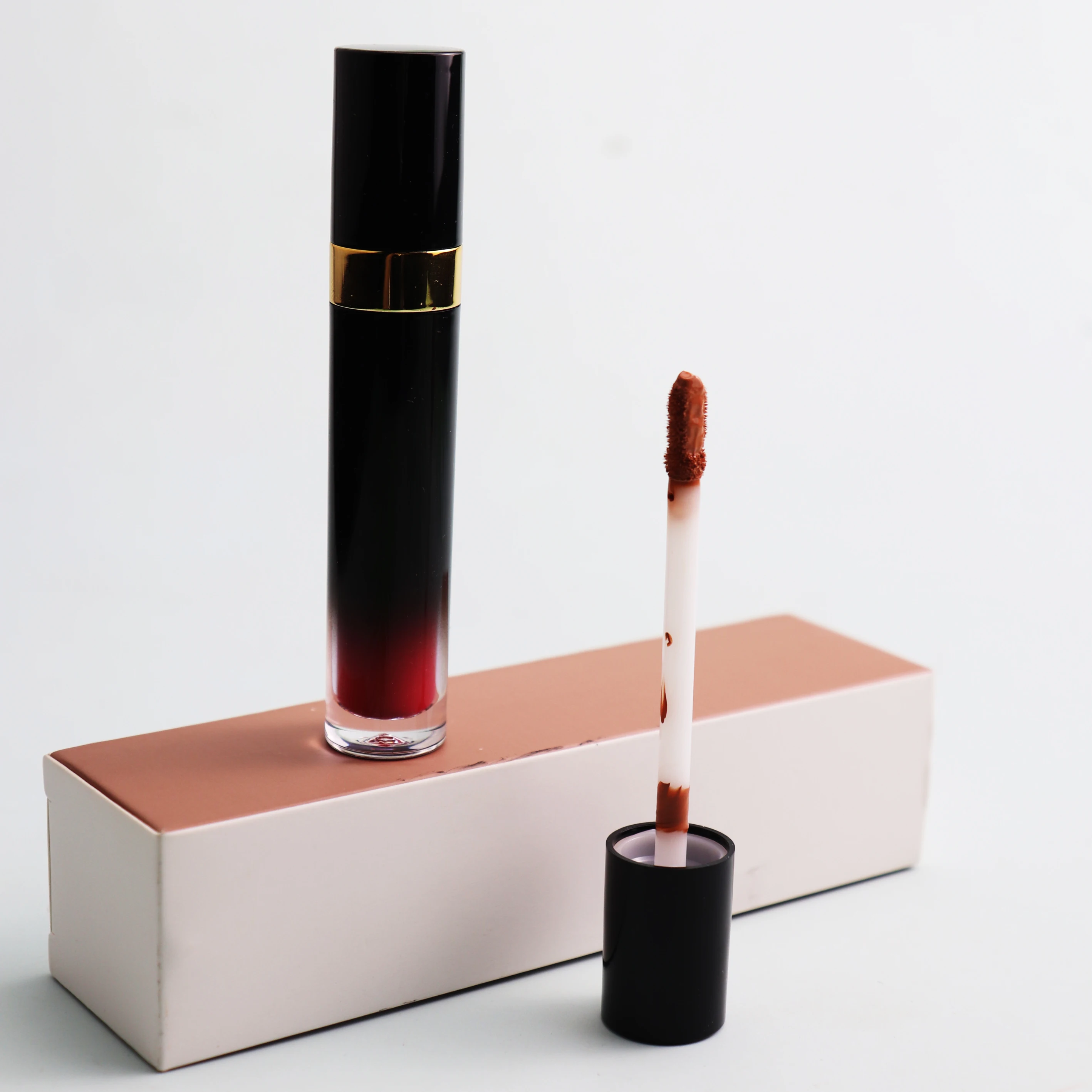 

Hot selling high quality texture glossy lipgloss customized packaging lipstick set