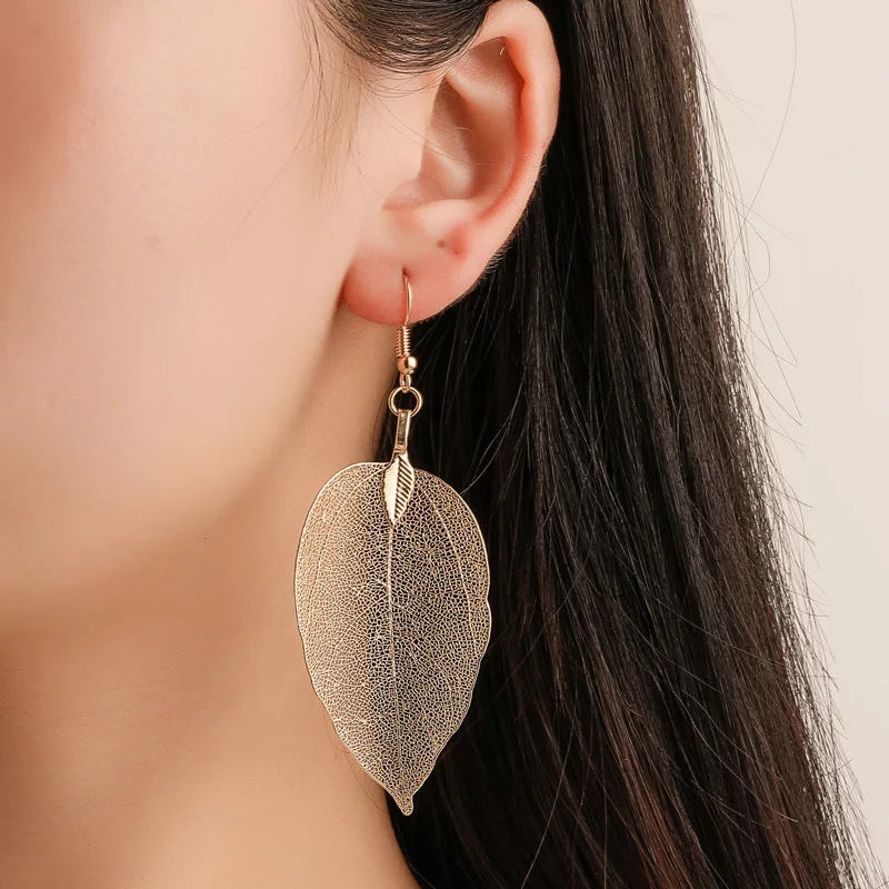 

European And American Fashion New Retro Temperament Long Hollow Leaf Pendant Earrings For Women