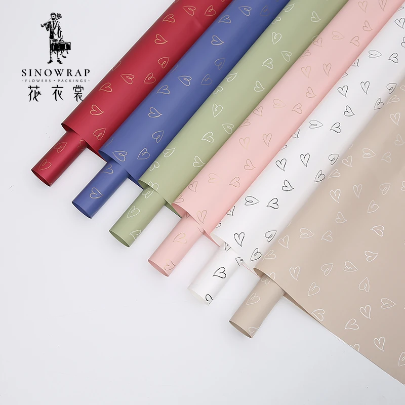 

2021 New Arrival Heart Pattern Florist Flower Wrapping Paper for Valentine's Day