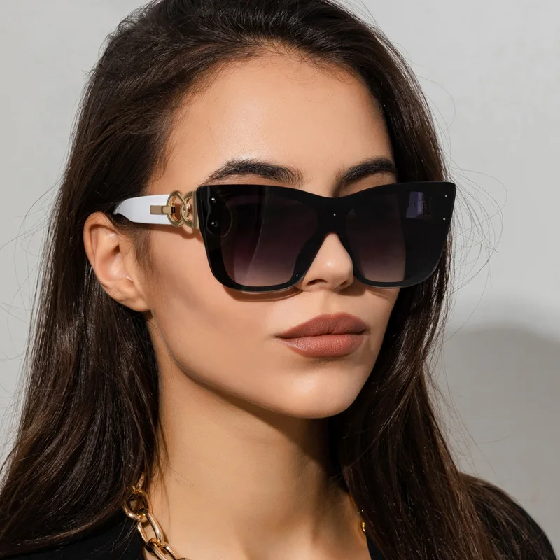 

2022 dropshipping modern plastic big frame square oversized ladies trendy women shades sun glasses sunglasses 2022