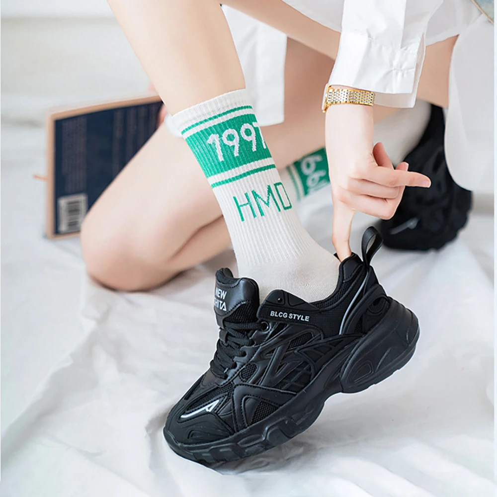 

INS New unique & ingenious Fashion women & men Frigid style Morandi Number & letter printing Ankle Socks for couples travel show