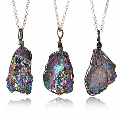 

Vintage Natural Irregular Shaped Crystal Winding Pendant Original Stone Necklace, As picture show